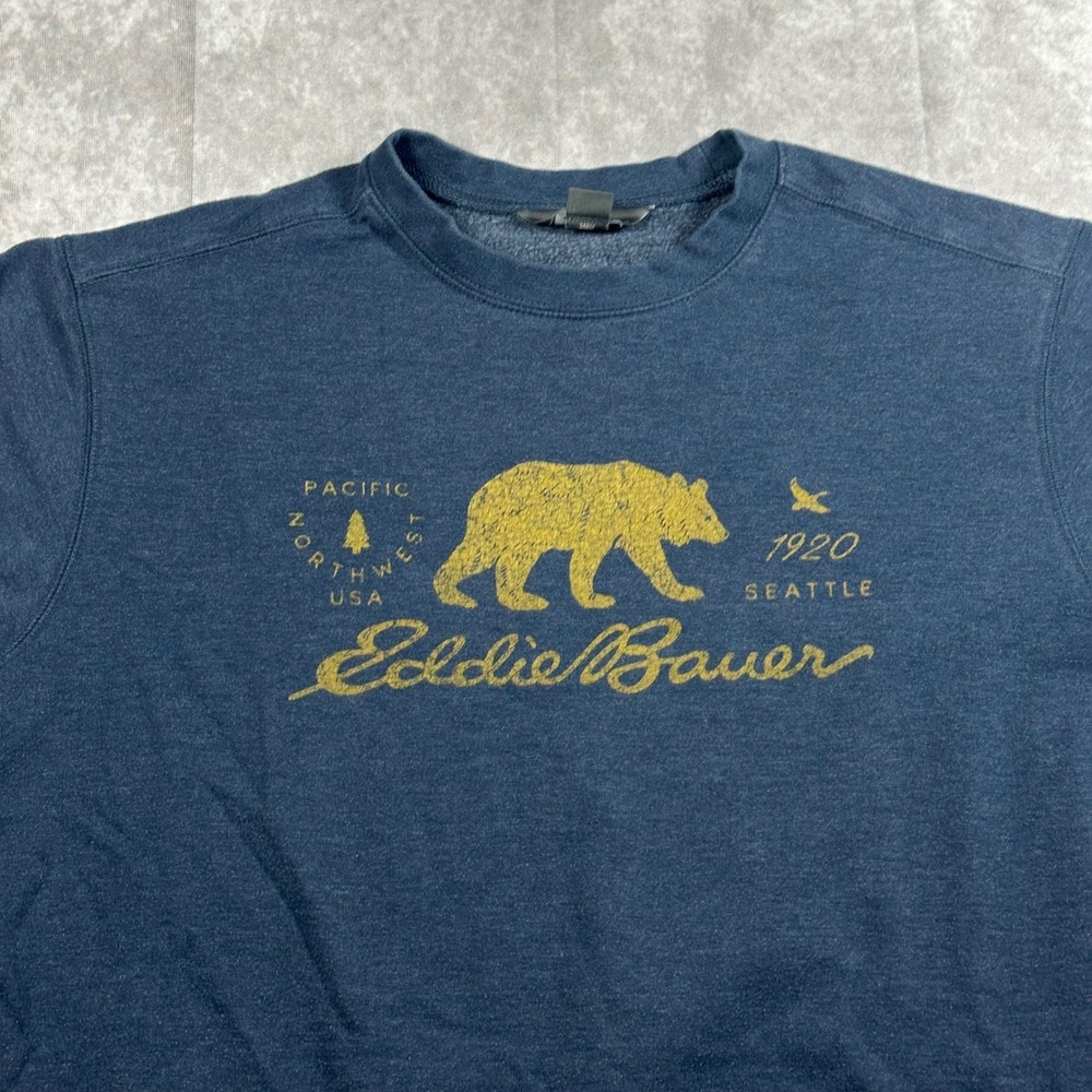 Eddie Bauer Men M Navy Blue Bear Graphic Crewneck Sweatshirt PNW Logo Gorpcore - Picture 3 of 7